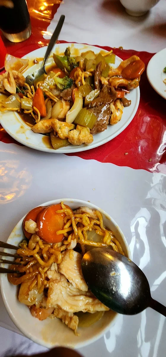 Highlights, Ocean Palace Licensed Chinese Restaurant