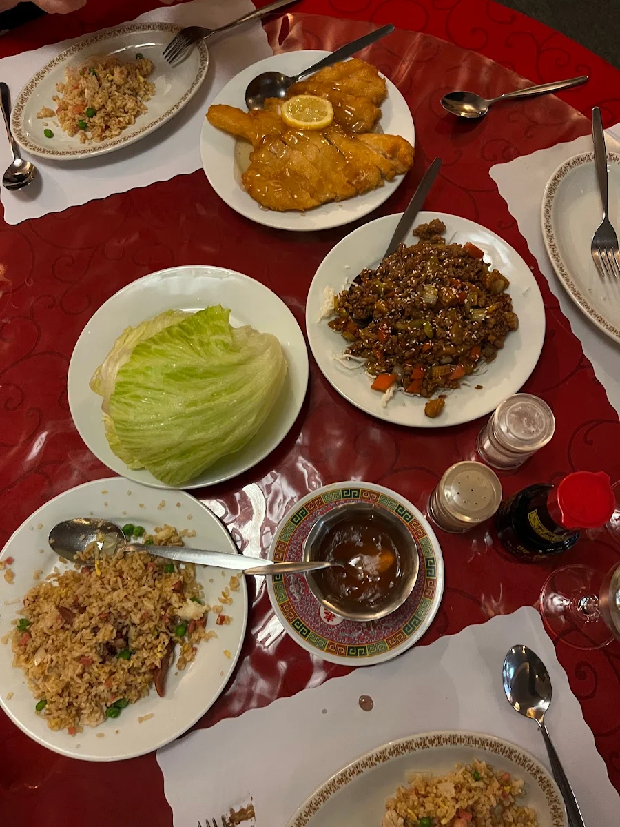 Highlights, Ocean Palace Licensed Chinese Restaurant