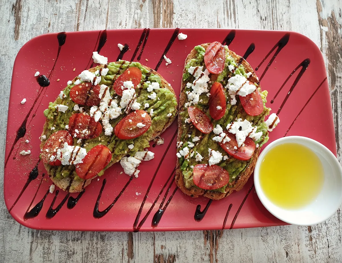 Highlights, Liquid Art Café