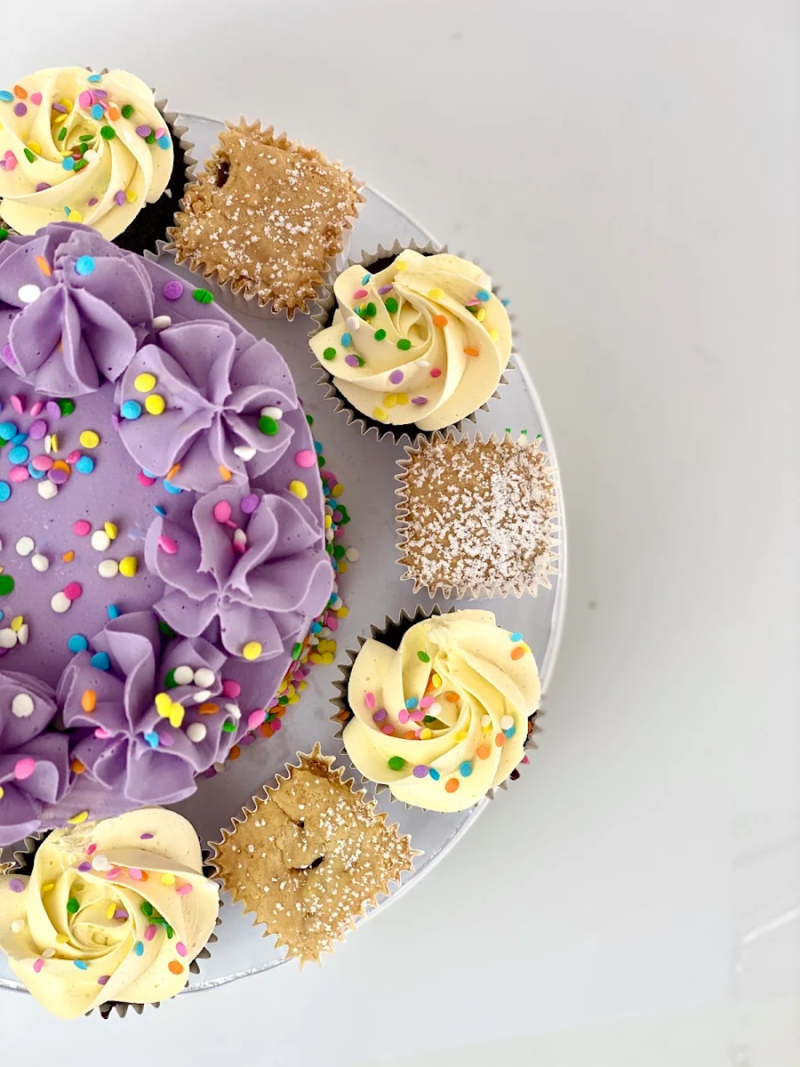 Highlights, Fantasy Cakes
