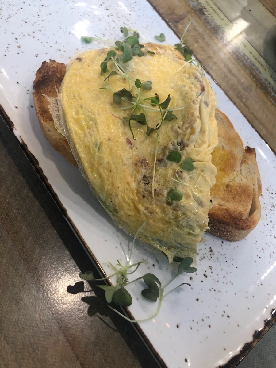 Omelette, Evergreen Pizzeria