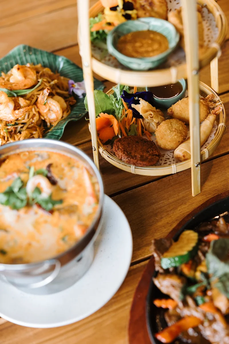 Highlights, Moe Thai Restaurant