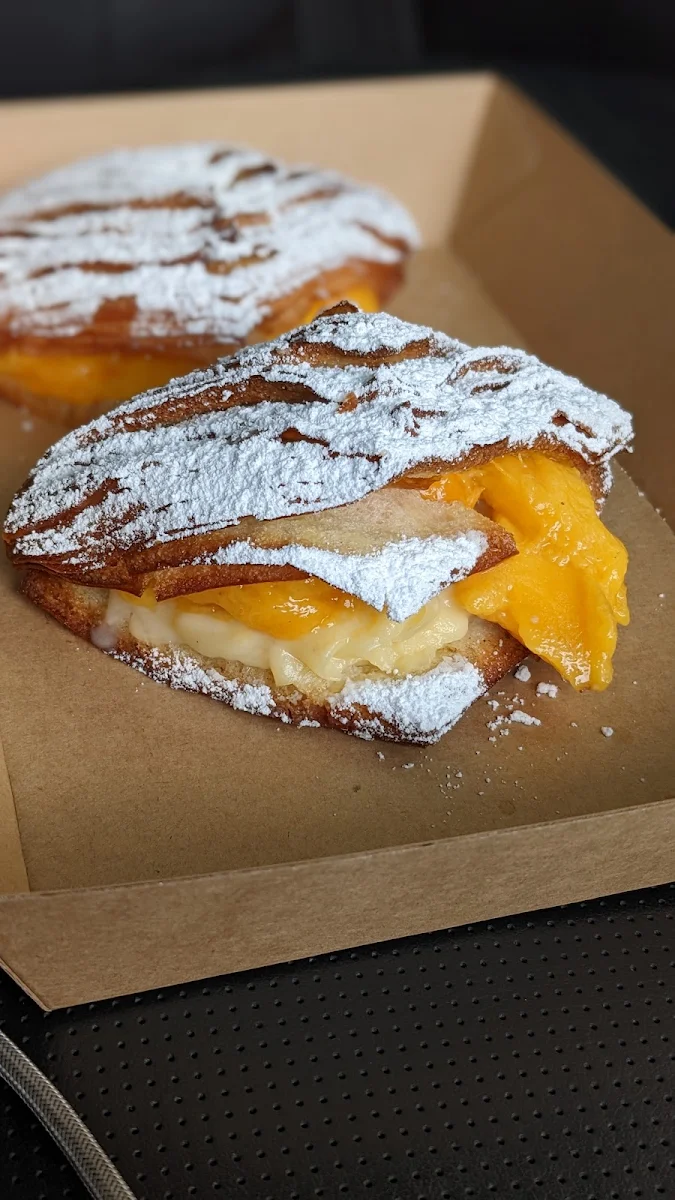 Mango Turnover