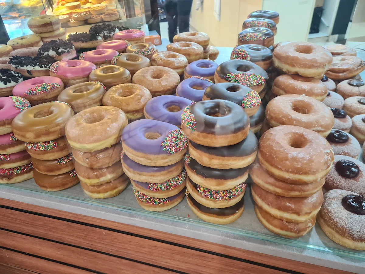 Donuts, Franky & Co Pemulwuy