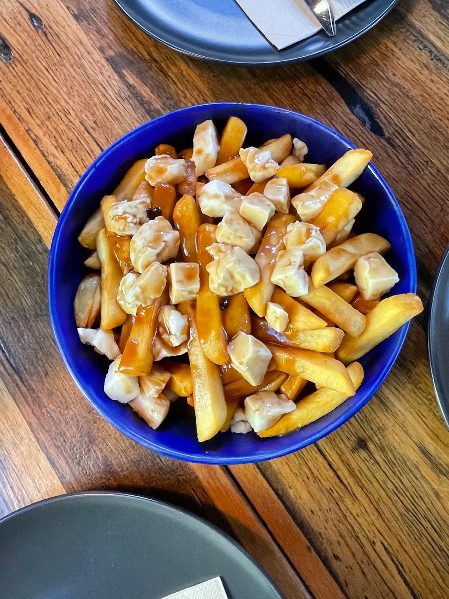 Classic Poutine, YummyBox