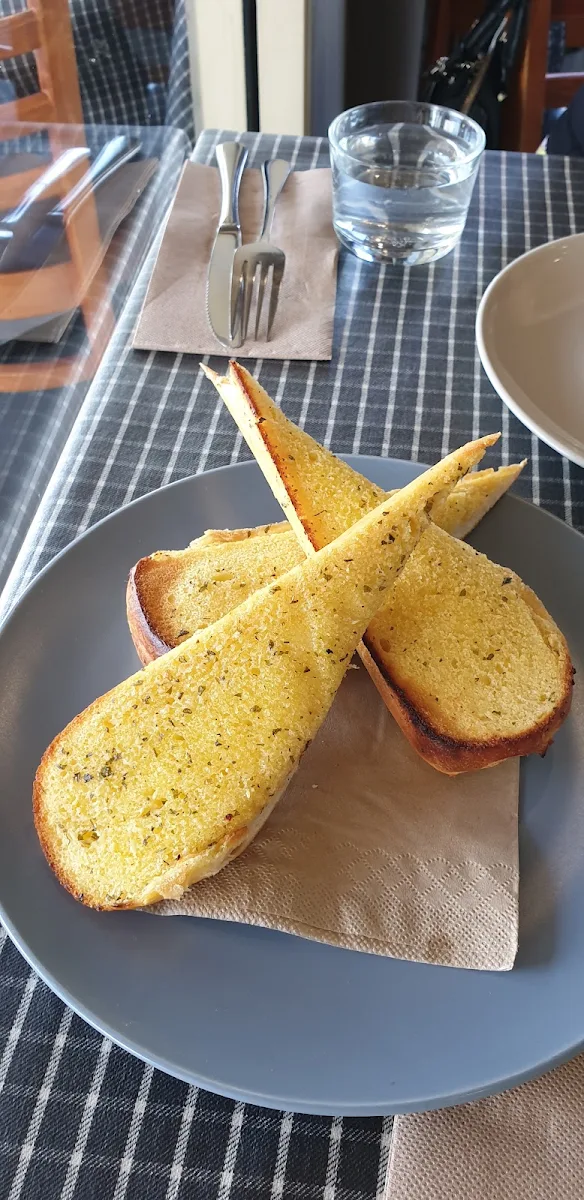 Garlic Bread, Nunzios Italian