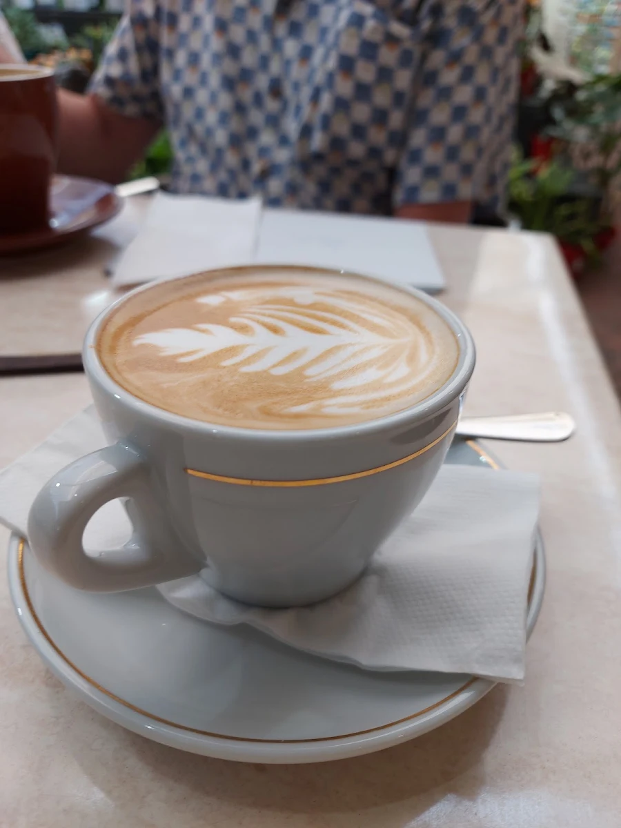 Latte, Doncho's Cafe