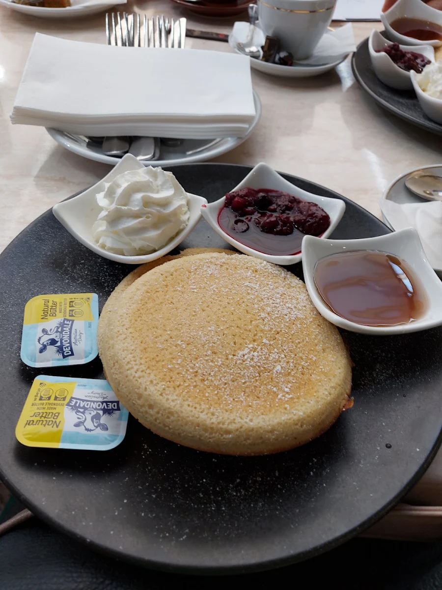 Pancakes, Doncho's Cafe