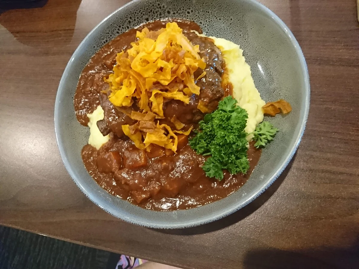 Curry, Salisbury Hotel