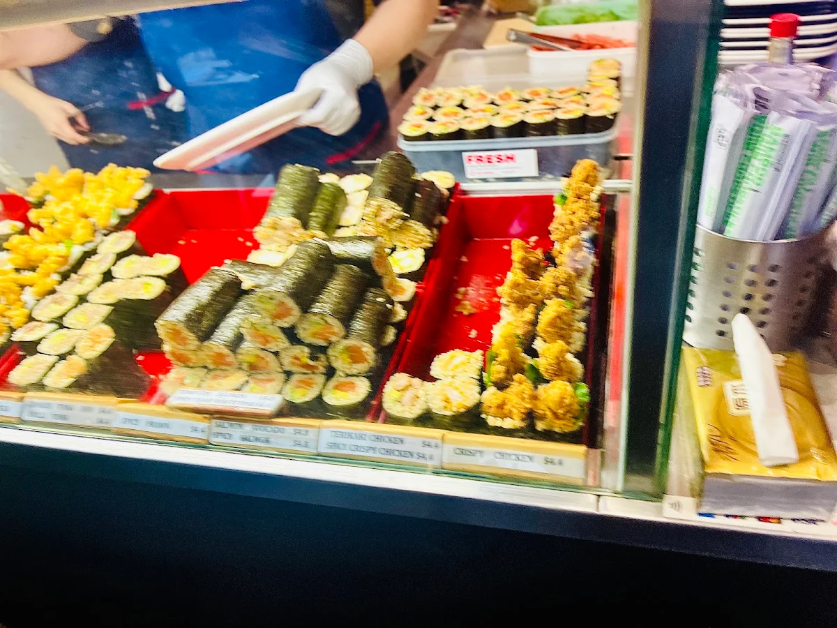 Highlights, Sushi Hut