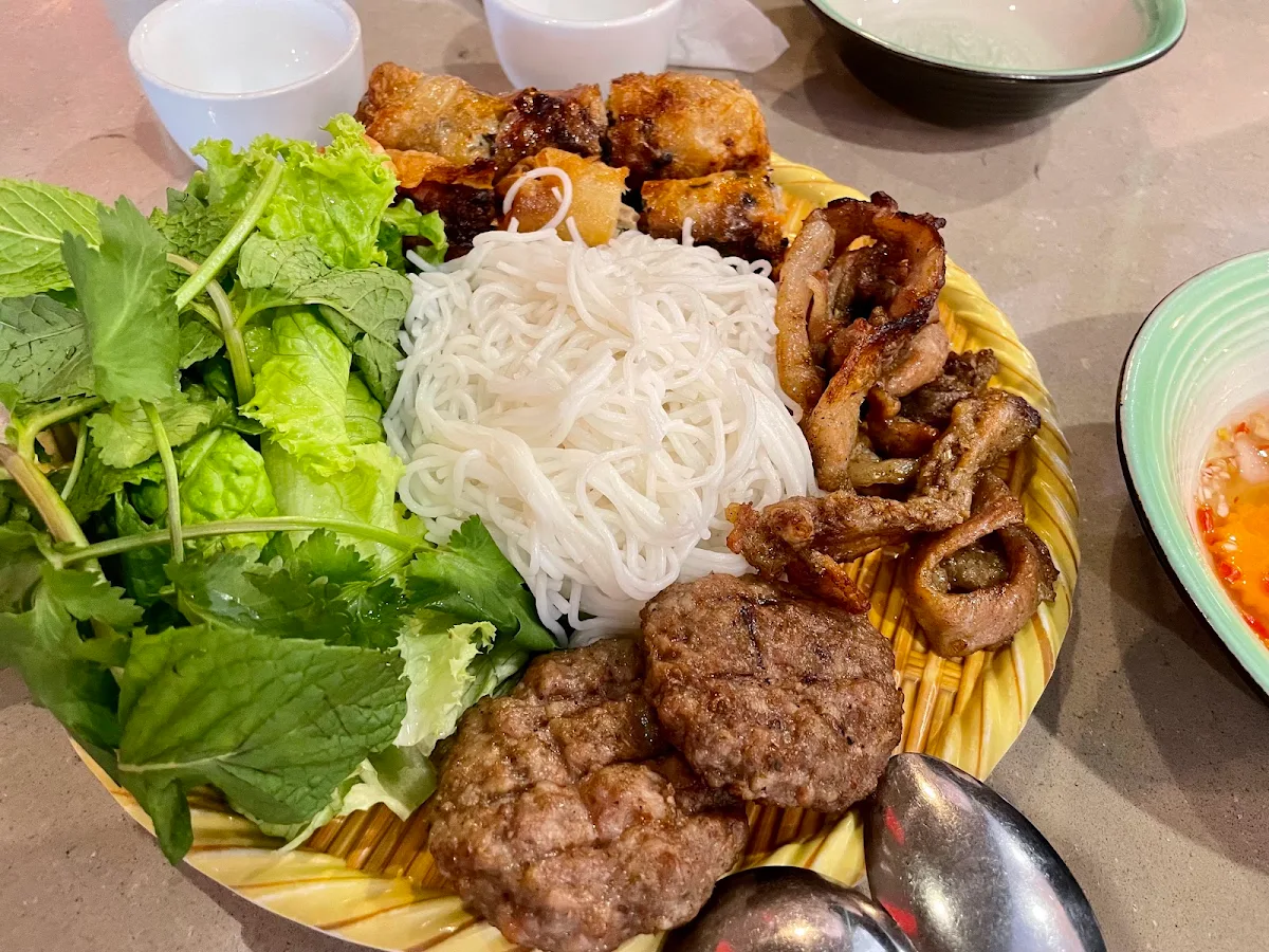 Grilled Pork Noodles