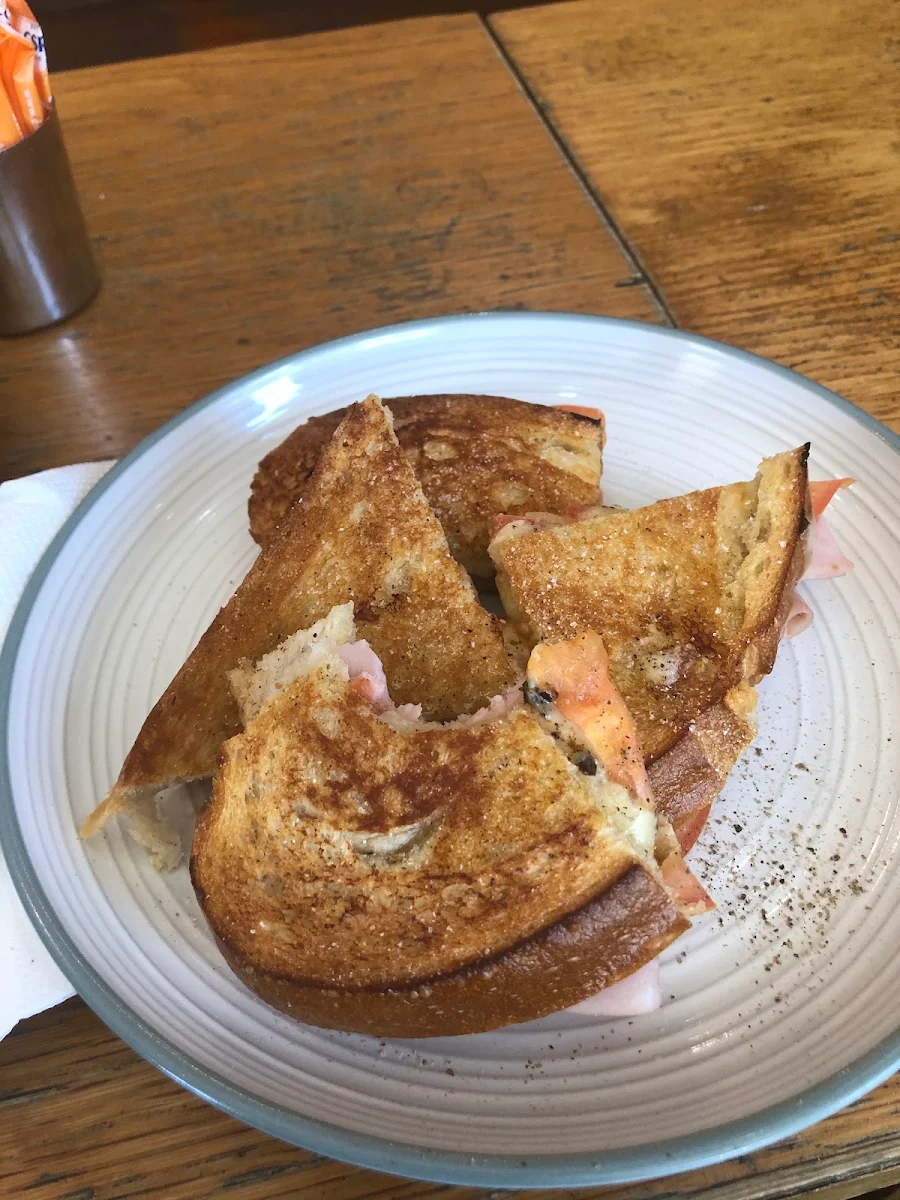 Han Cheese & Tomato Toasted Sandwich