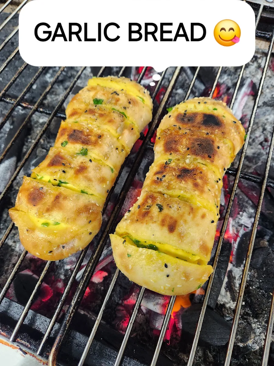 Garlic Bread, Kefta Slaps