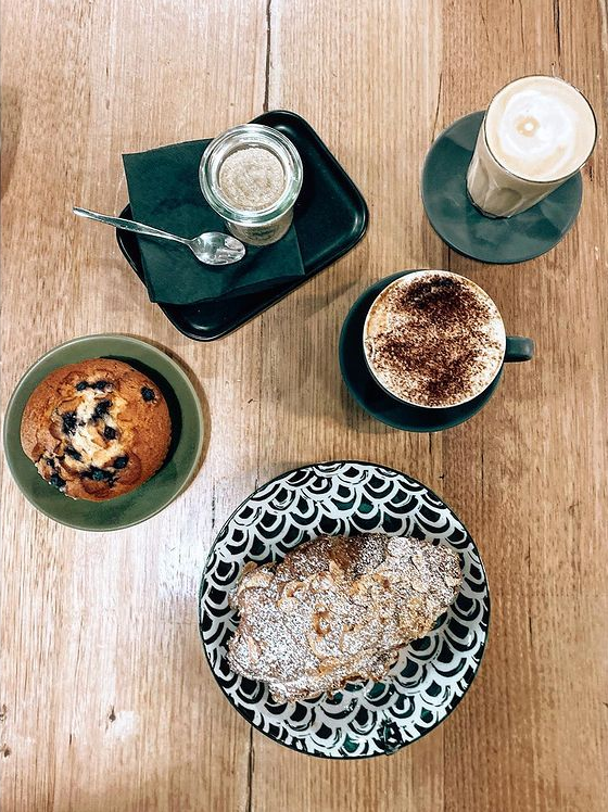Highlights, Giggles Cafe/Espresso Bar
