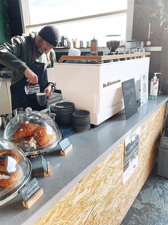 Highlights, Giggles Cafe/Espresso Bar