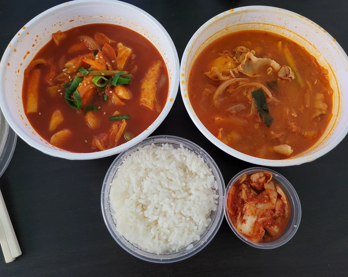 Kimchi Soup with Pork and Tteokbokki