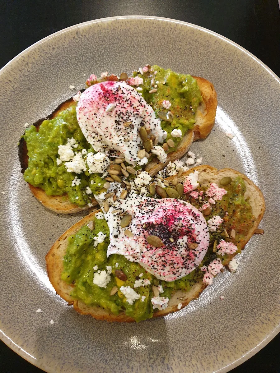 Smashed Avocado, Billy's Boulevard