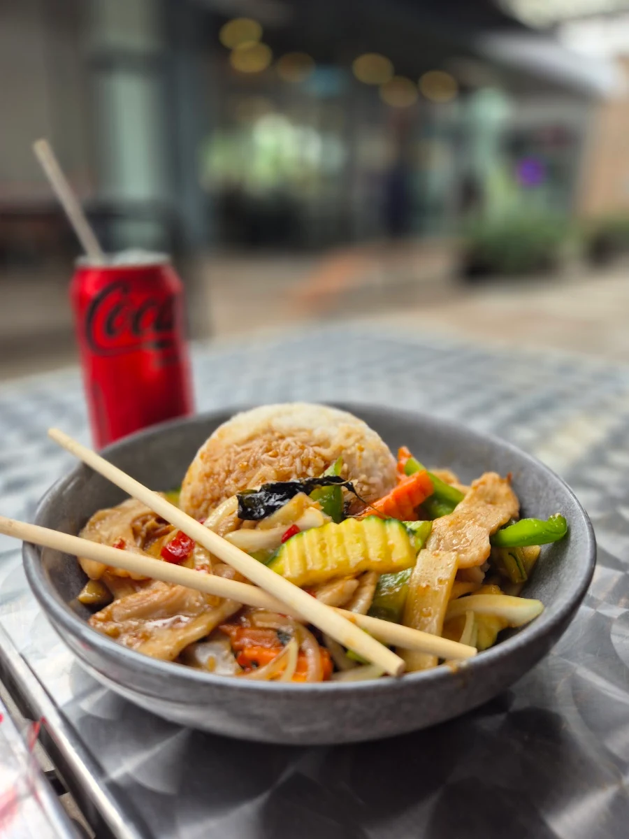 Chilli Basil Chicken &