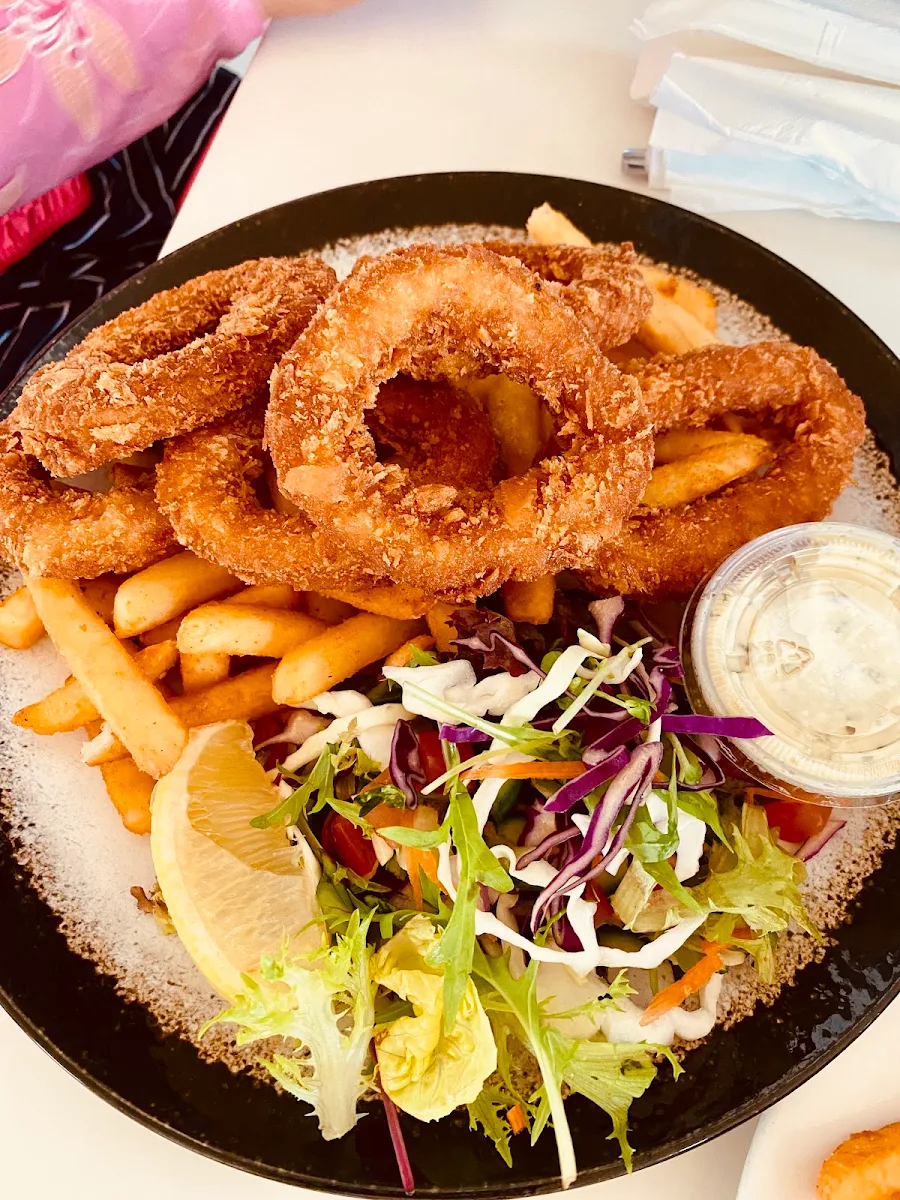 Highlights, Dolphin Watch Cafe