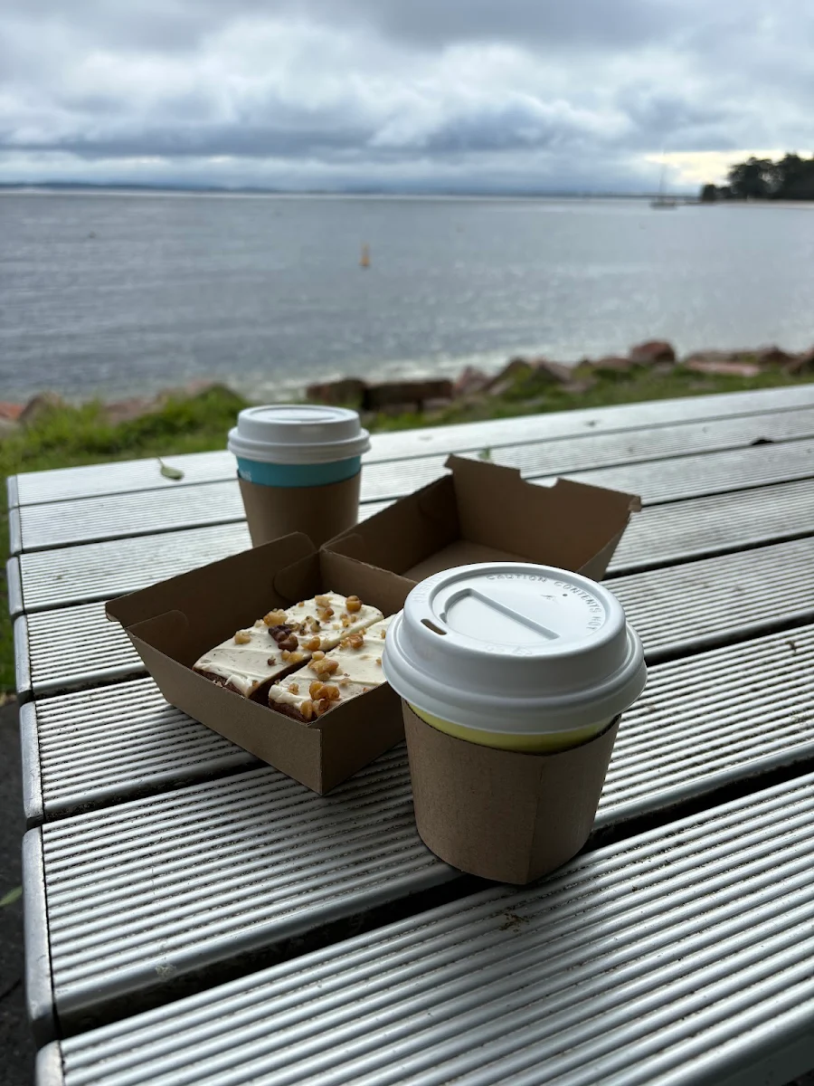 Highlights, Dolphin Watch Cafe