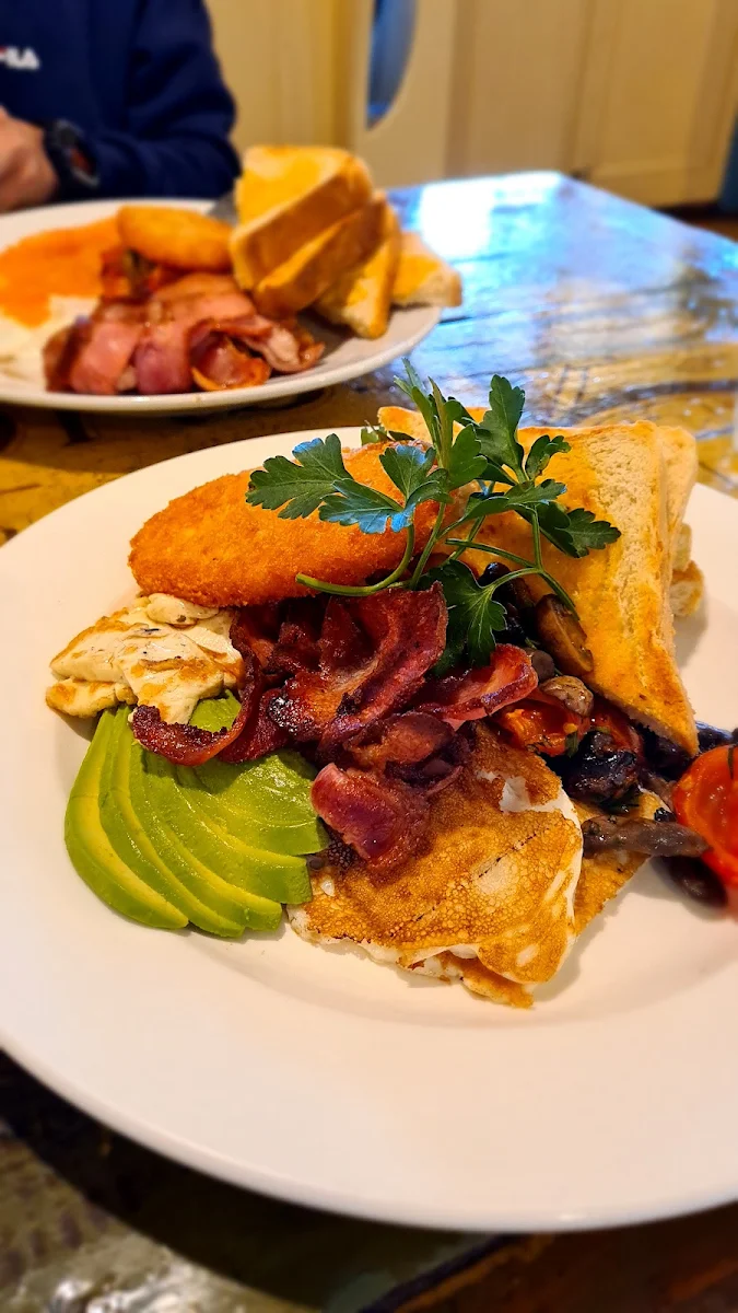 Big Breakfast Plate, Blue Mist Cafe