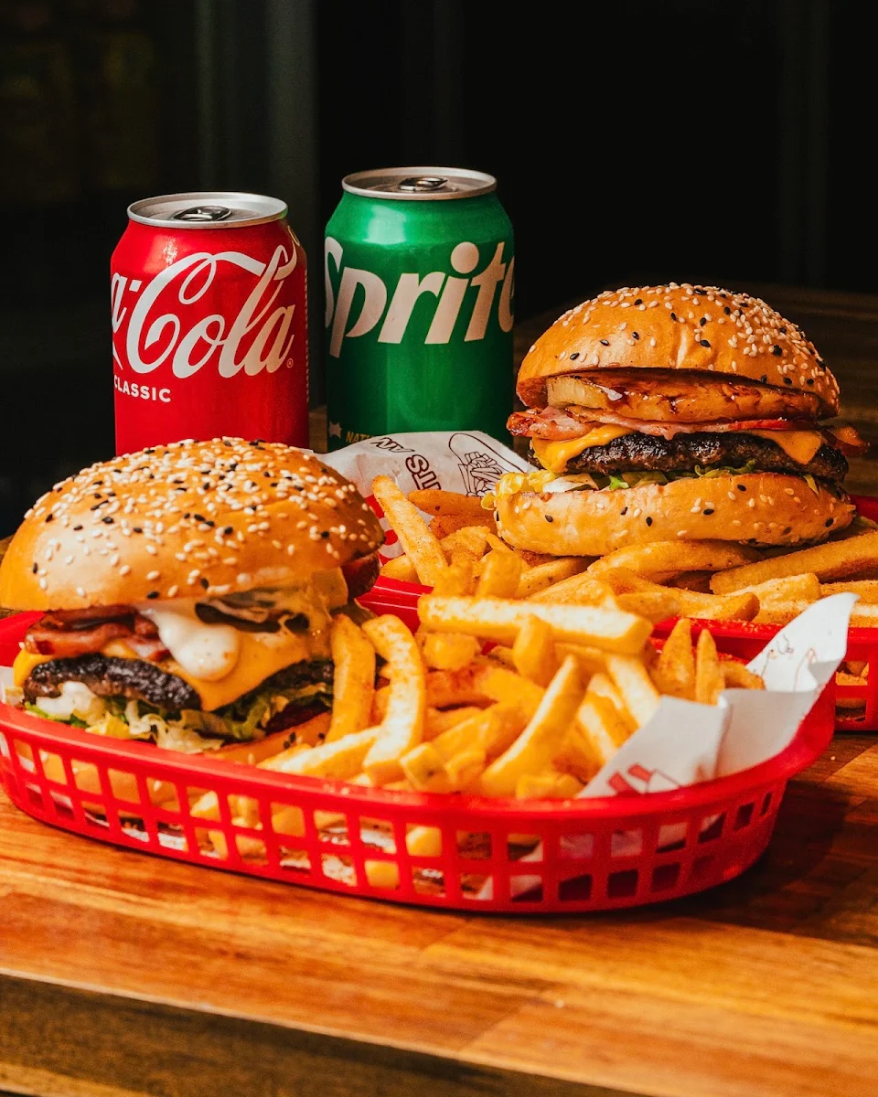 Highlights, Moobi Burgers Berkeley Vale