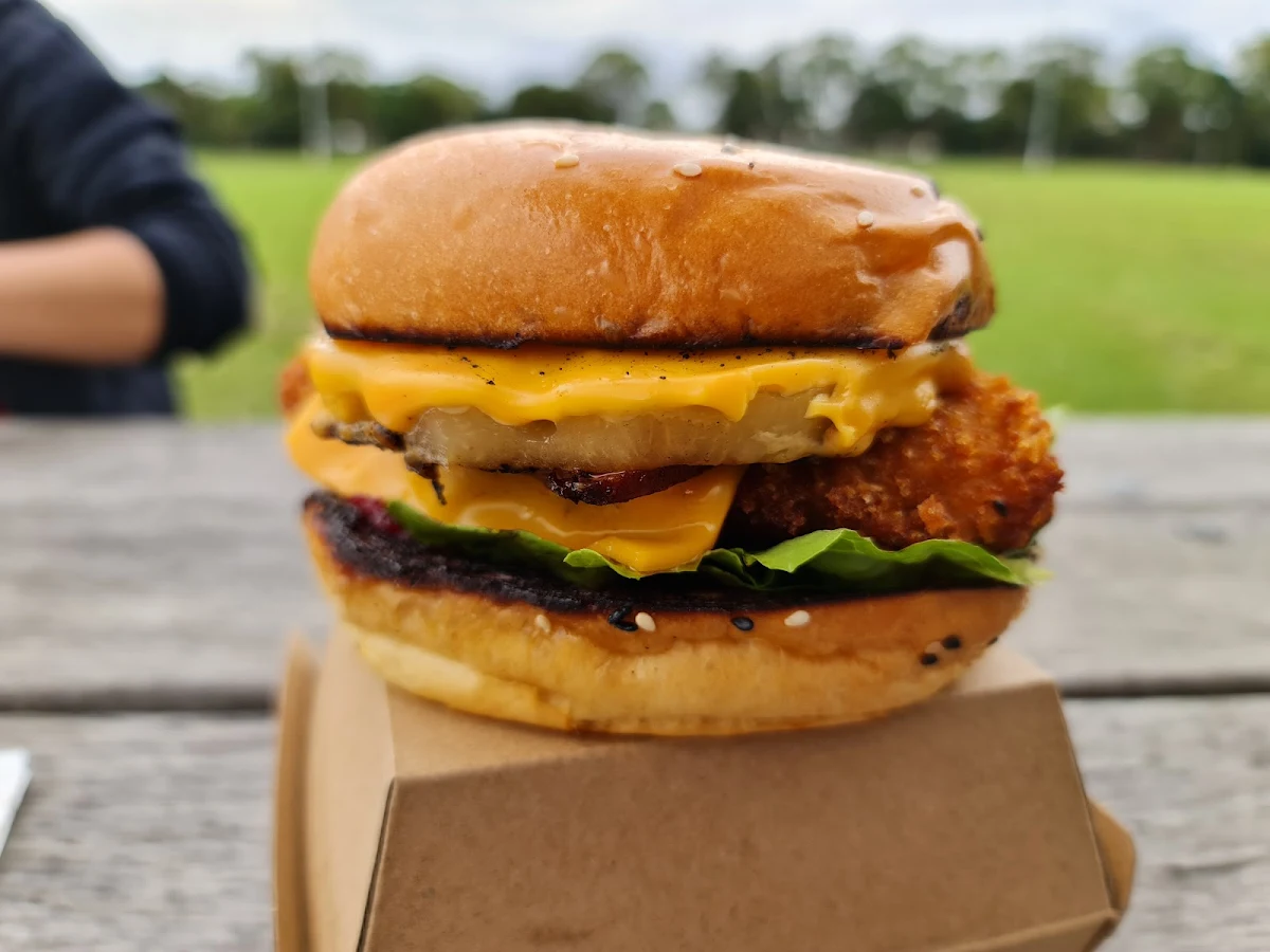Pineapple Chicken Burger, Moobi Burgers Berkeley Vale