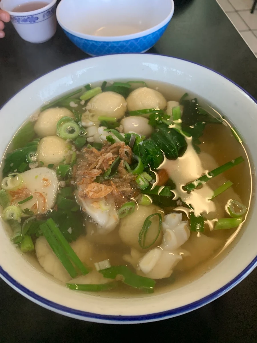 Rice Noodle with Seafood