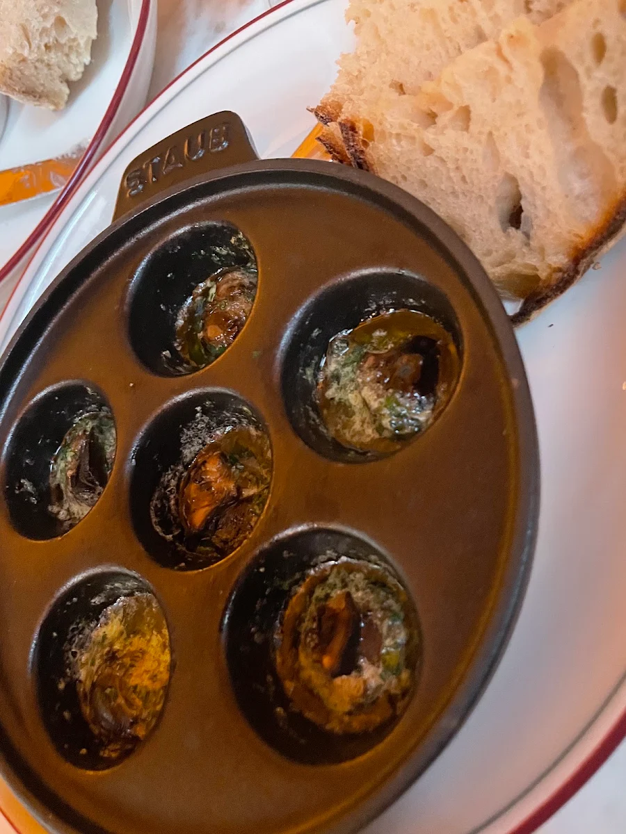 Escargot, HER