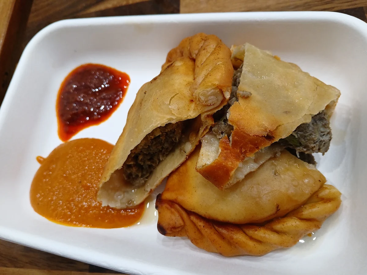 Sevale Buff, MOMO MATES CITY