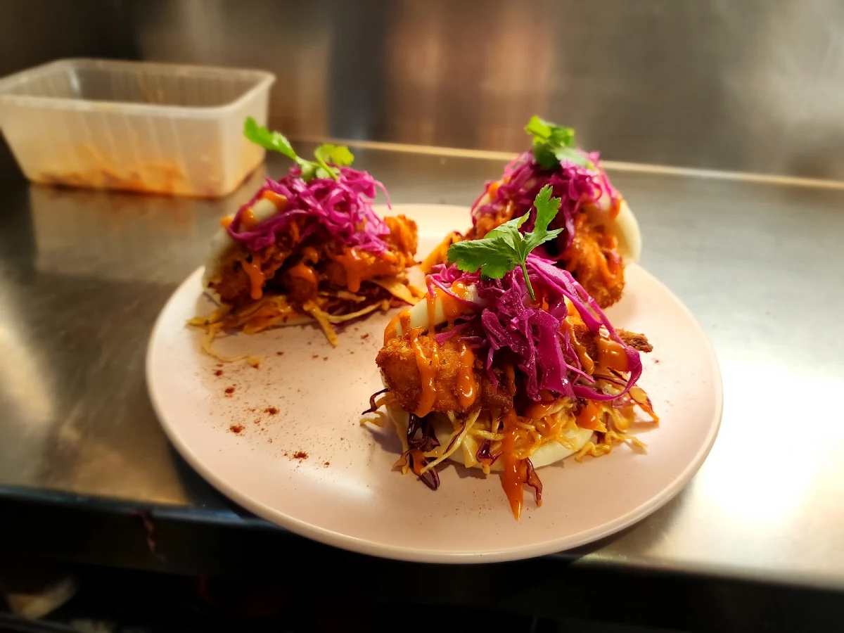 Crispy Chicken Bao