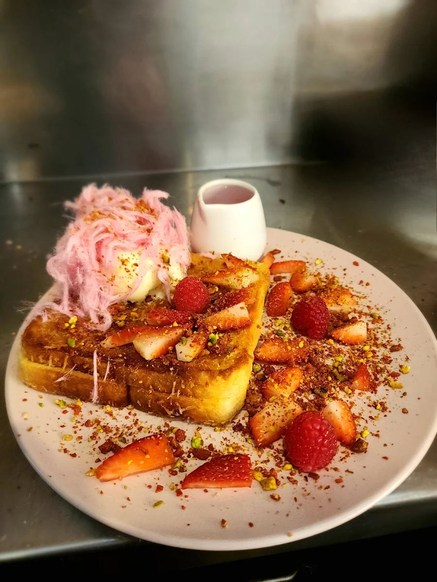 Kunafe French Toast