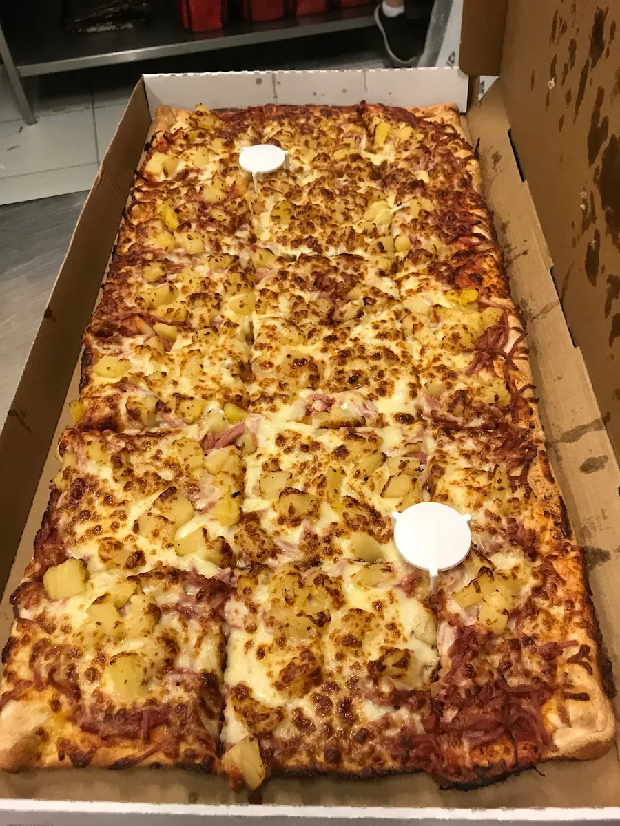 Highlights, Pax Hill Pizza
