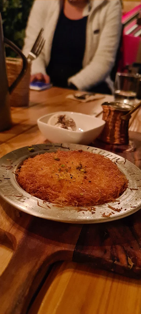 Knafeh, Raqwa Cafe & Bakery