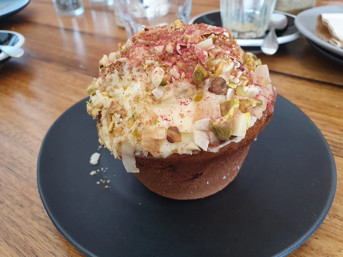 Muffins, Raqwa Cafe & Bakery