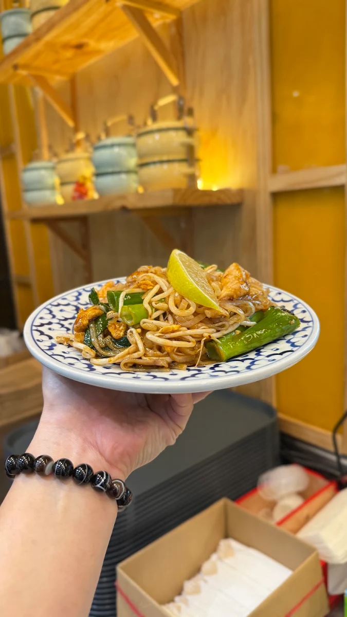 Highlights, Pinto Thai Charlestown