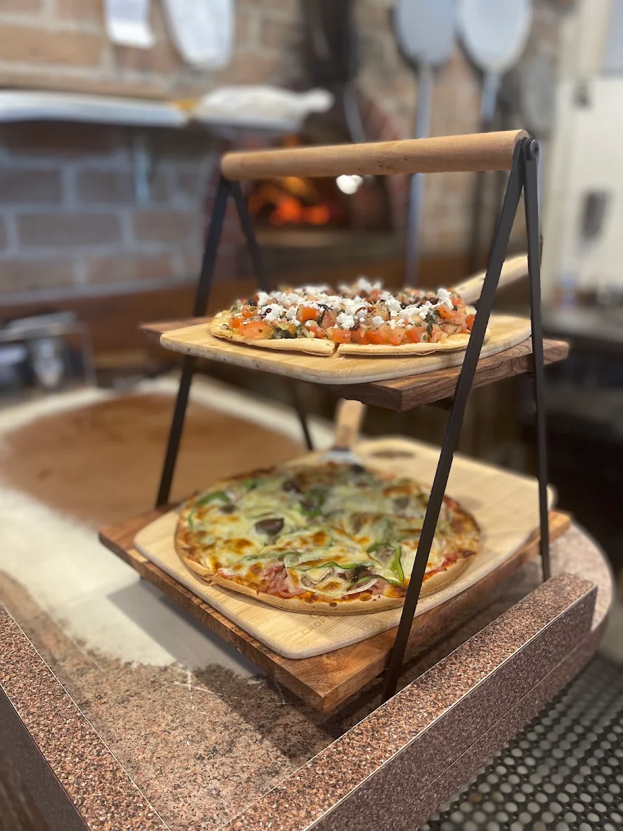 Highlights, Pick A Pizza