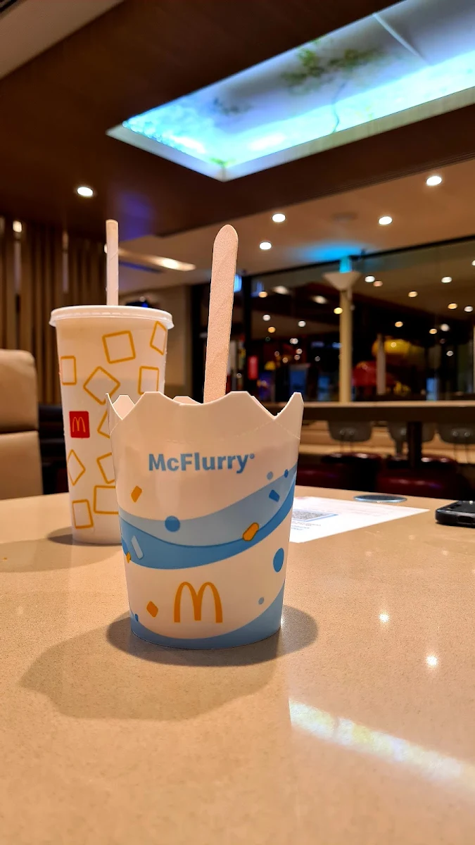 Mcflurry, McDonald's Taree