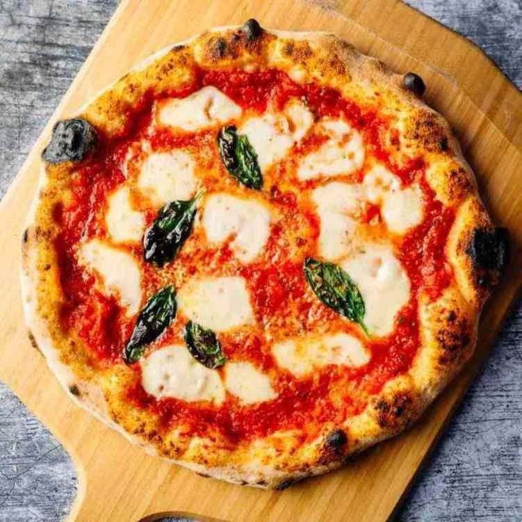 Highlights, Auzzi Pizza Kebab & Pasta