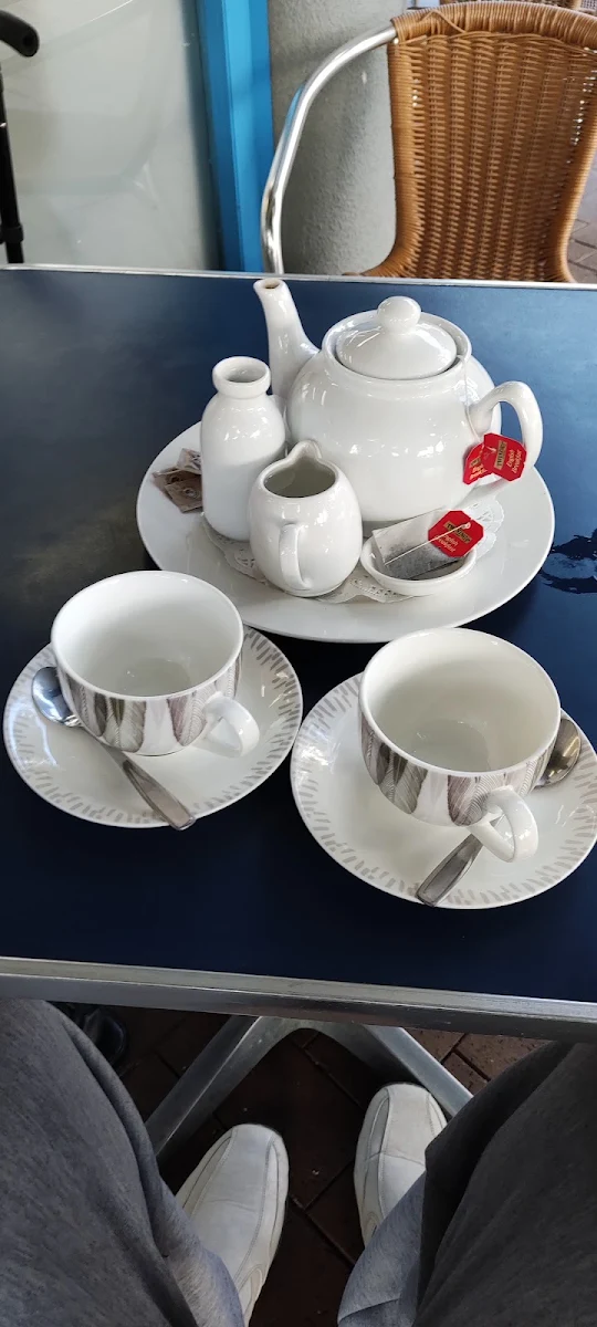 Highlights, Bay Blue Cafe