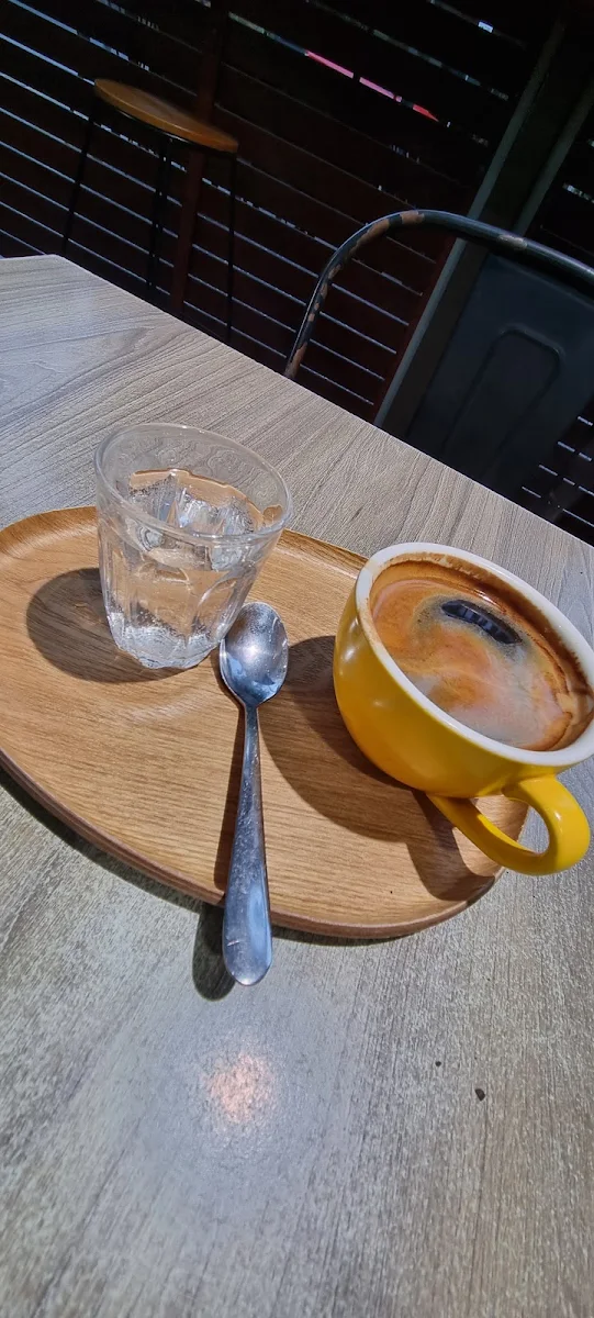 Long Black Coffee, Little espresso