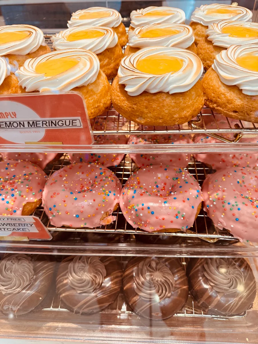 Highlights, Simply Donuts