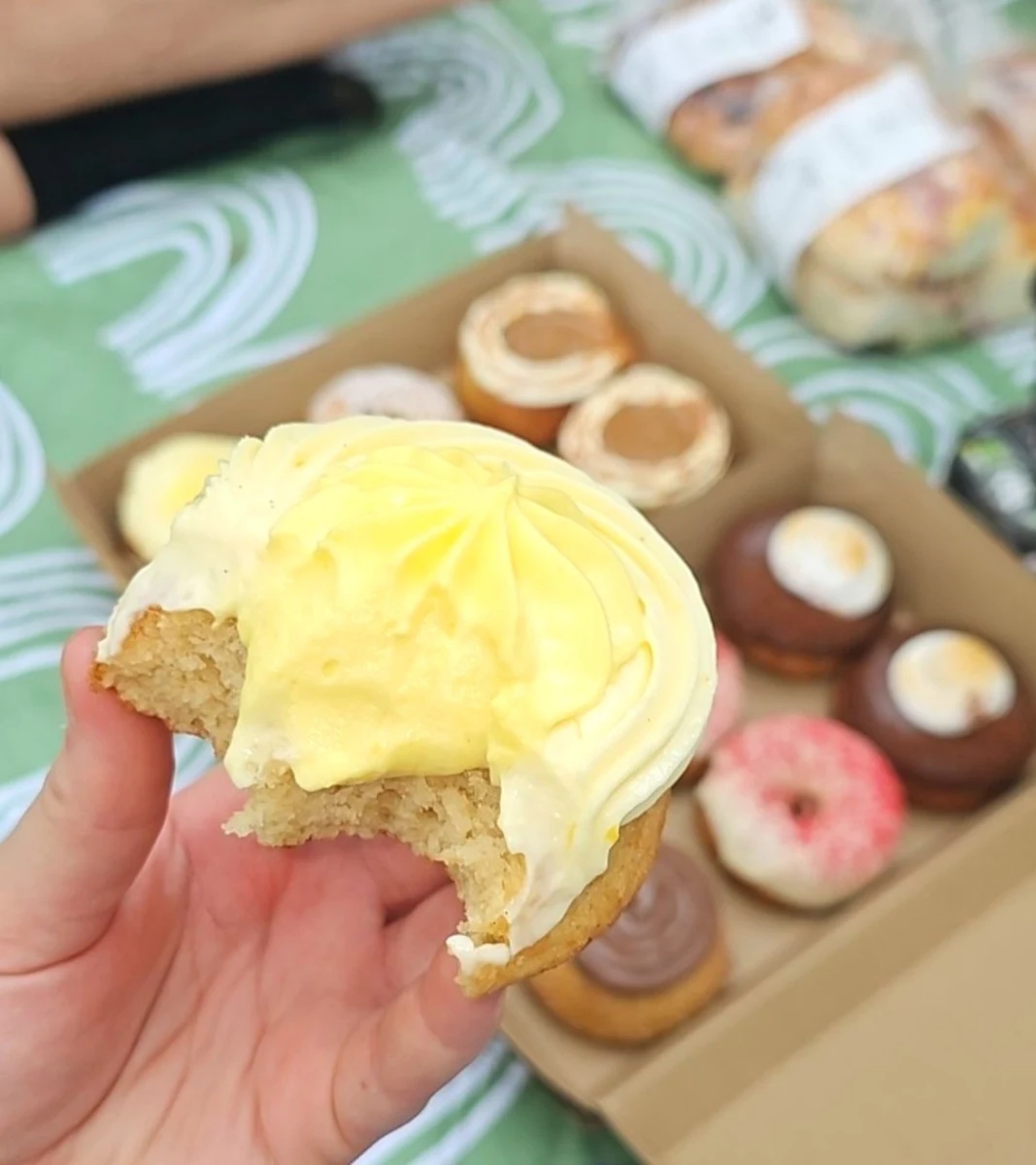 Highlights, Simply Donuts