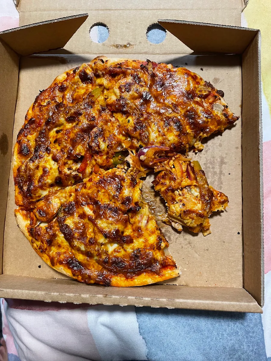 Tandoori Chicken Pizza