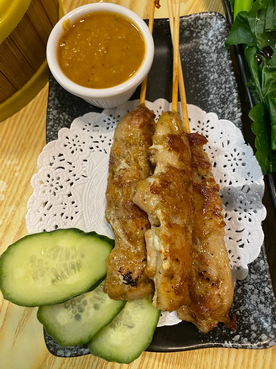 Chicken Satay with Peanut Sauce