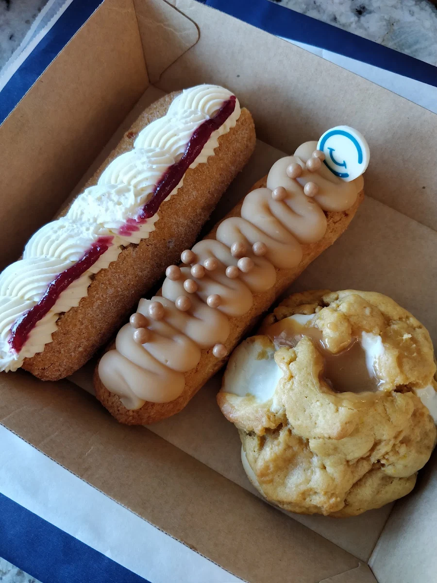 Salted Caramel Eclair