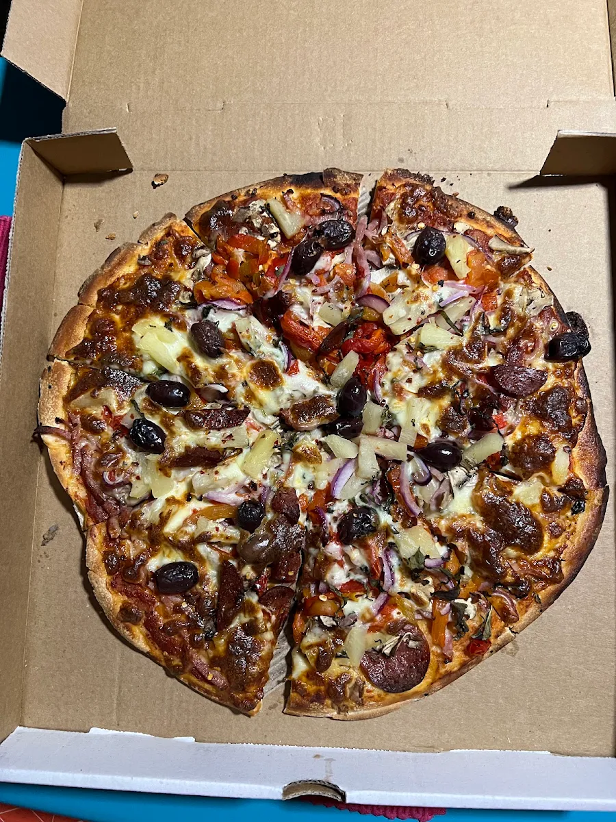 Highlights, Rainbow Beach Pizza