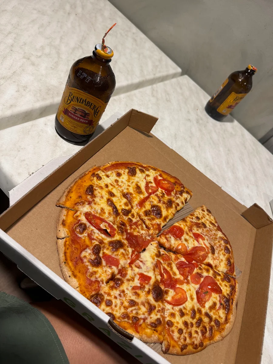 Highlights, Rainbow Beach Pizza