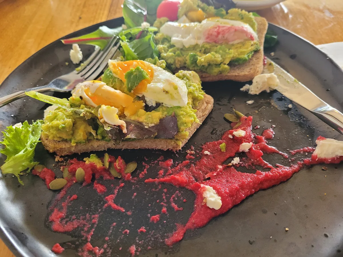 Smashed Avocado, 47 kirwan cafe