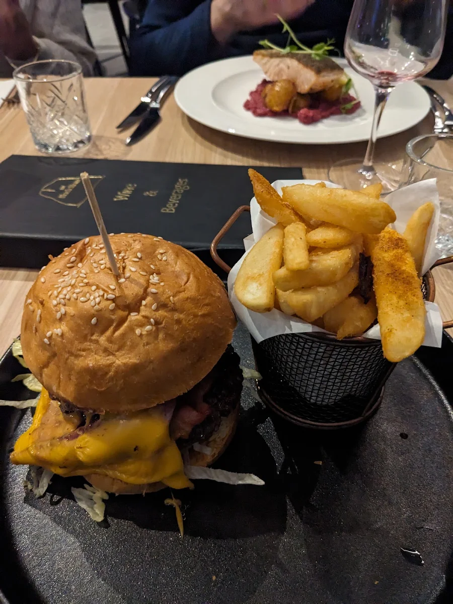 Double Cheeseburger, The Black Stone - Restaurant & Function Centre